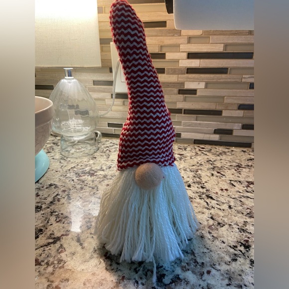 Red and White Gnome Decor - Picture 1 of 2